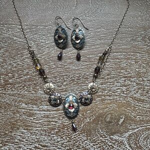 Holly Yashi Jewelry Set